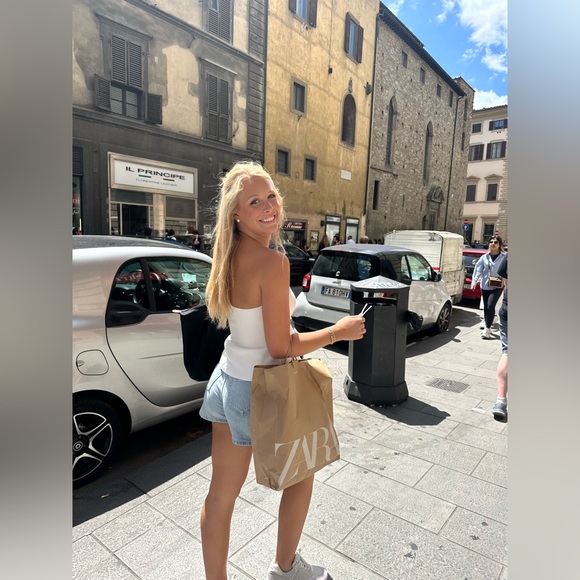 Hi! I’m Jay! - Picture 2 of 2